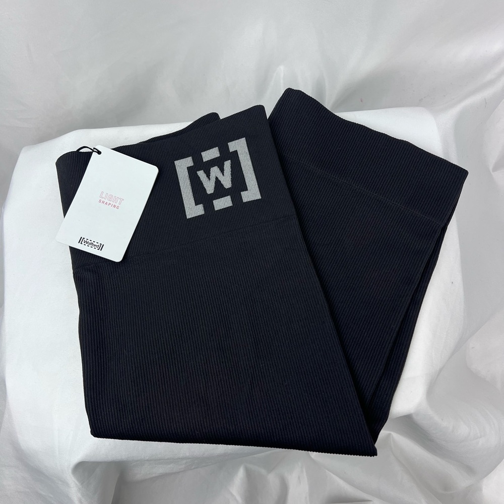 Wolford Athleisure Biker Shorts Black Large (L) 61402 NWT $156 - Picture 4 of 13